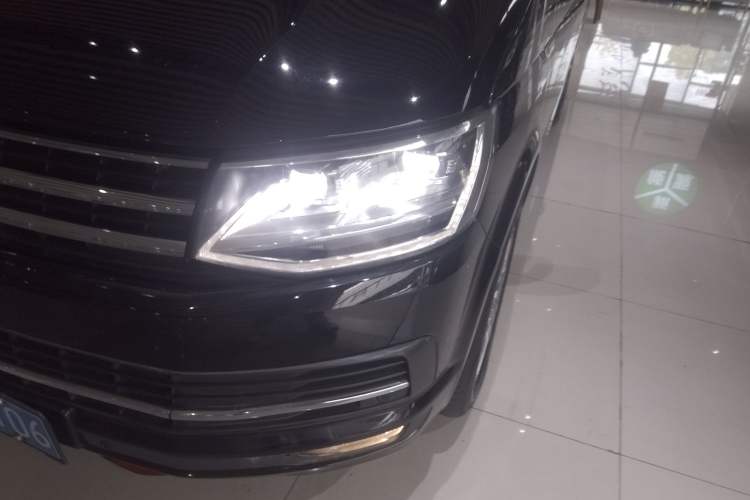 Used Volkswagen Multivan 2018 2.0 TSI Two-Wheel-Drive Luxury Edition 7 Seats Left Front Headlight