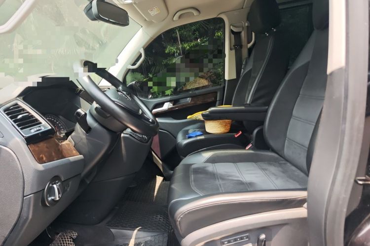 Used Volkswagen Multivan 2018 2.0 TSI 4x4 Explorer Edition 7-Seater Left Front Seat