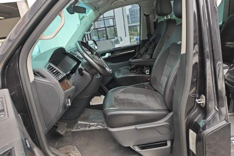Used Volkswagen Multivan 2018 2.0 TSI Two-Wheel-Drive Luxury Edition 7 Seats Left Front Seat