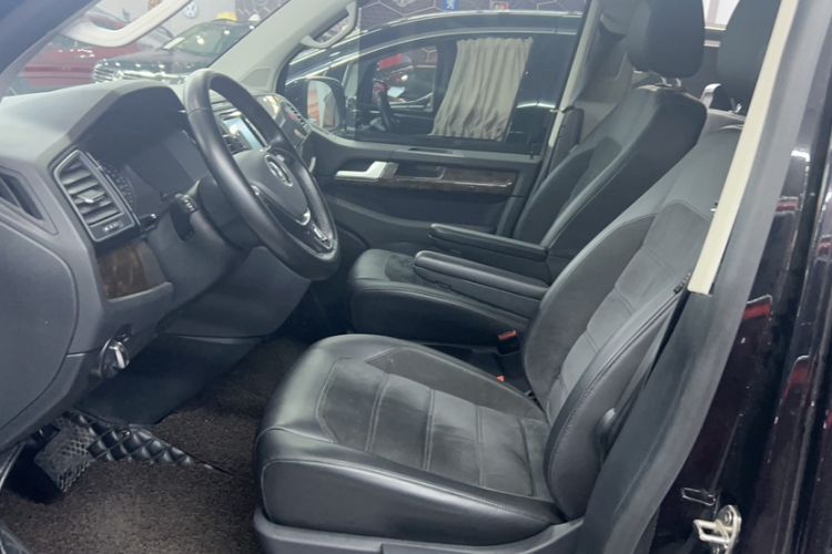 Used Volkswagen Multivan 2018 2.0 TSI Two-Wheel-Drive Luxury Edition 7 Seats Left Front Seat