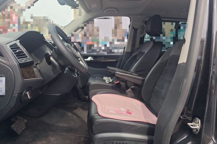Used Volkswagen Multivan 2018 2.0 TSI 4x4 Prestige Edition 7-Seater Left Front Seat