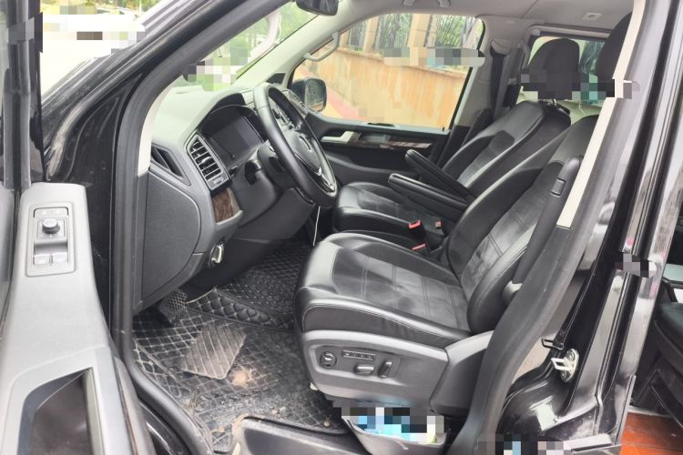 Used Volkswagen Multivan 2018 2.0 TSI 4x4 Explorer Edition 7-Seater Left Front Seat
