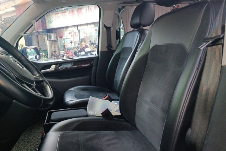 Used Volkswagen Multivan 2018 2.0 TSI 4x4 Explorer Edition 7-Seater Left Front Seat