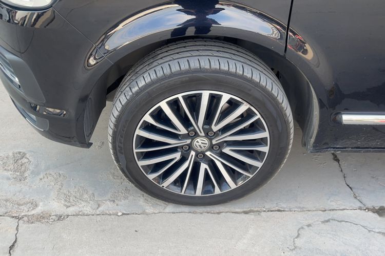 Used Volkswagen Multivan 2018 2.0 TSI 4x4 Prestige Edition 7-Seater Left Front Wheel Hub
