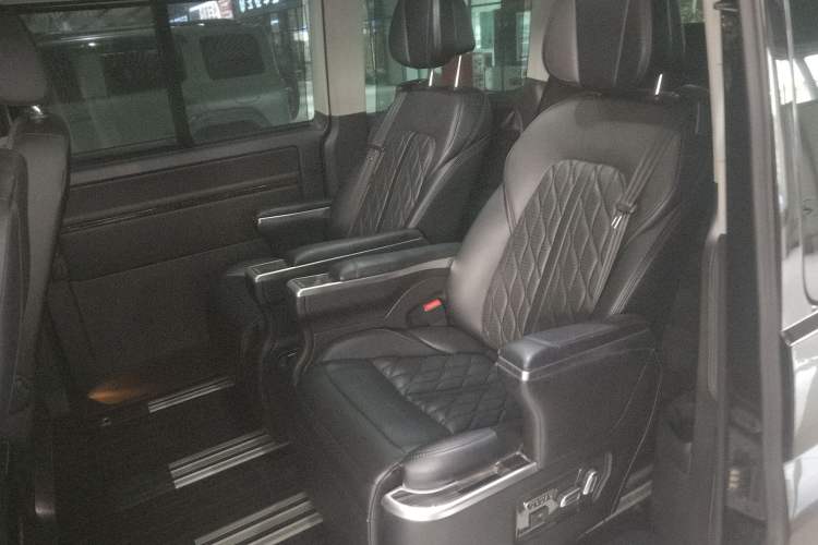 Used Volkswagen Multivan 2018 2.0 TSI Two-Wheel-Drive Luxury Edition 7 Seats Left Rear Seat
