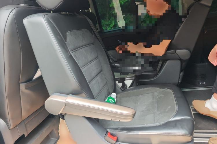 Used Volkswagen Multivan 2018 2.0 TSI 4x4 Explorer Edition 7-Seater Left Rear Seat