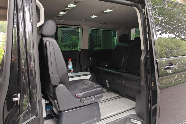 Used Volkswagen Multivan 2018 2.0 TSI 4x4 Prestige Edition 7-Seater Left Rear Seat