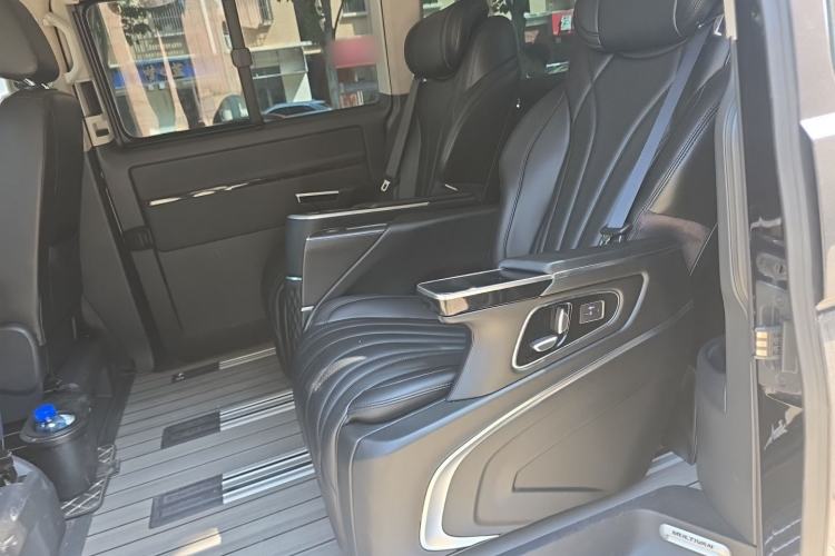Used Volkswagen Multivan 2018 2.0 TSI 4x4 Explorer Edition 7-Seater Left Rear Seat