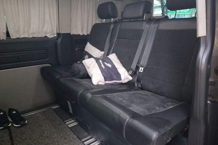 Used Volkswagen Multivan 2018 2.0 TSI 4x4 Explorer Edition 7-Seater Left Rear Seat