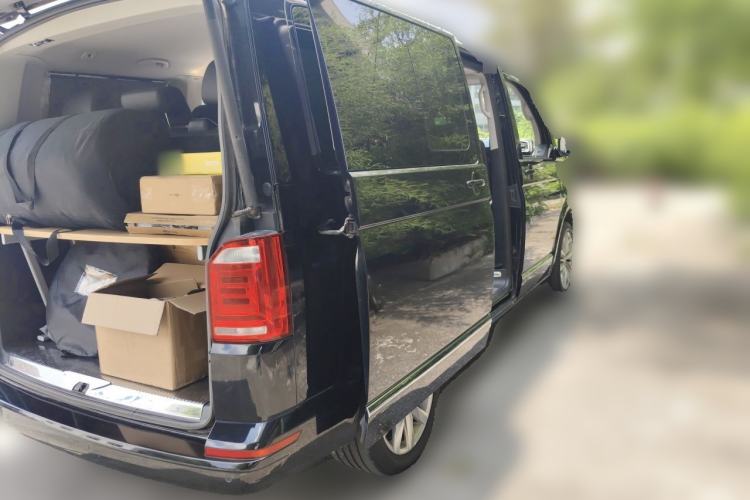 Used Volkswagen Multivan 2018 2.0 TSI Two-Wheel-Drive Luxury Edition 7 Seats Rear Right 45 Deg