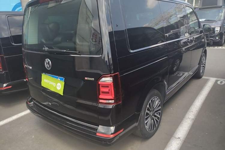 Used Volkswagen Multivan 2018 2.0 TSI 4x4 Prestige Edition 7-Seater Rear Right 45 Deg
