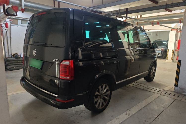 Used Volkswagen Multivan 2018 2.0 TSI Two-Wheel-Drive Luxury Edition 7 Seats Rear Right 45 Deg