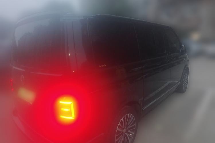 Used Volkswagen Multivan 2018 2.0 TSI 4x4 Prestige Edition 7-Seater Rear Right 45 Deg