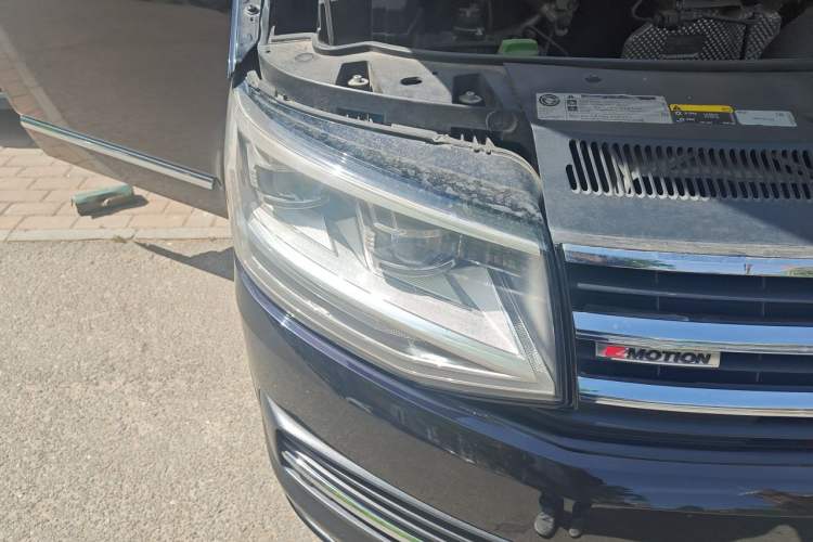 Used Volkswagen Multivan 2018 2.0 TSI 4x4 Prestige Edition 7-Seater Right Front Headlight
