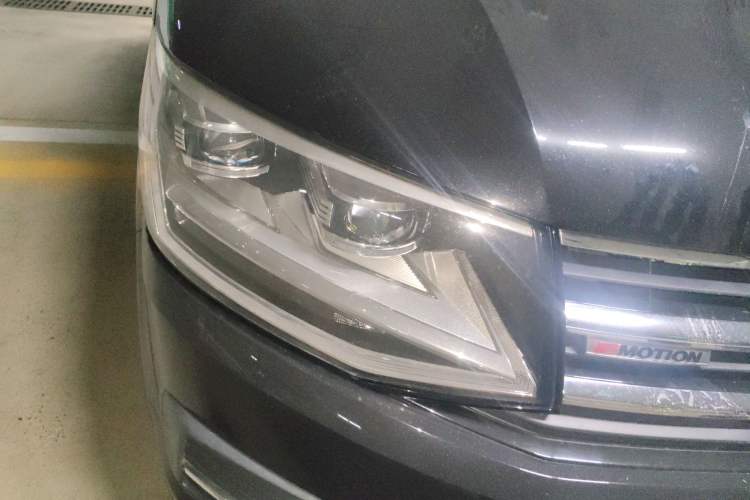 Used Volkswagen Multivan 2018 2.0 TSI Four-Wheel Drive Comfort Edition 7-Seater Right Front Headlight