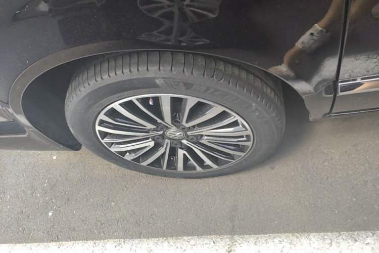 Used Volkswagen Multivan 2018 2.0 TSI 4x4 Prestige Edition 7-Seater Right Rear Wheel Hub