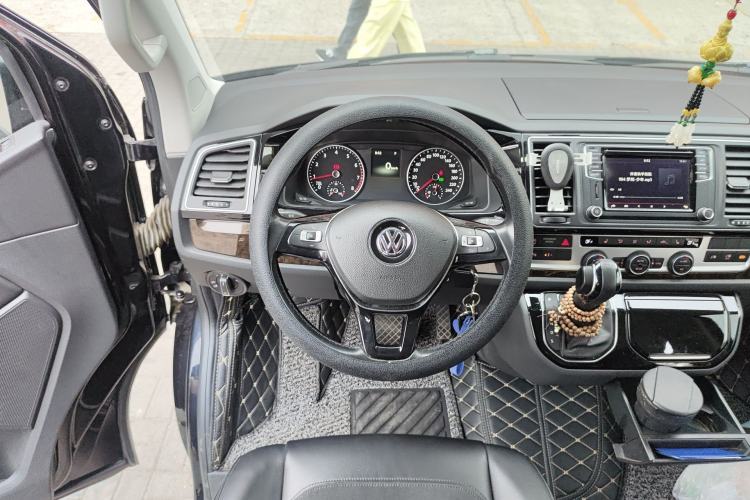 Used Volkswagen Multivan 2018 2.0 TSI Two-Wheel-Drive Luxury Edition 7 Seats Steering Wheel