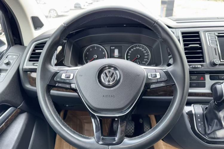 Used Volkswagen Multivan 2018 2.0 TSI 4x4 Prestige Edition 7-Seater Steering Wheel