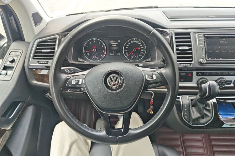 Used Volkswagen Multivan 2018 2.0 TSI 4x4 Explorer Edition 7-Seater Steering Wheel