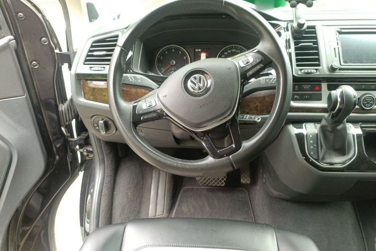 Used Volkswagen Multivan 2018 2.0 TSI 4x4 Prestige Edition 7-Seater Steering Wheel