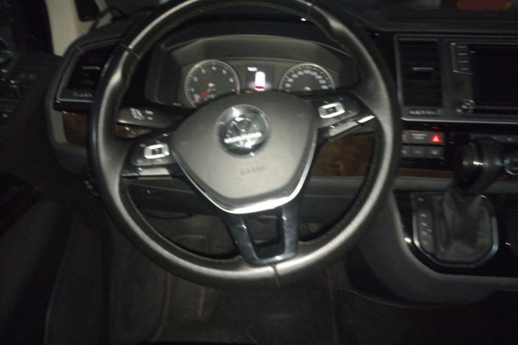 Used Volkswagen Multivan 2018 2.0 TSI Four-Wheel Drive Comfort Edition 7-Seater Steering Wheel