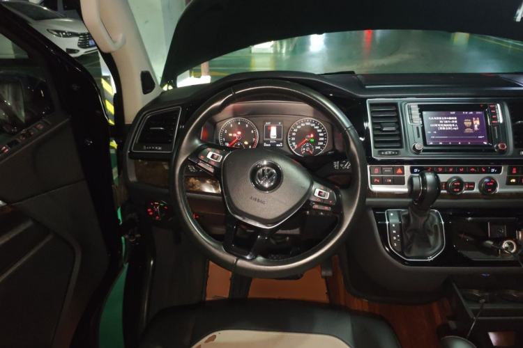 Used Volkswagen Multivan 2018 2.0 TSI 4x4 Prestige Edition 7-Seater Steering Wheel