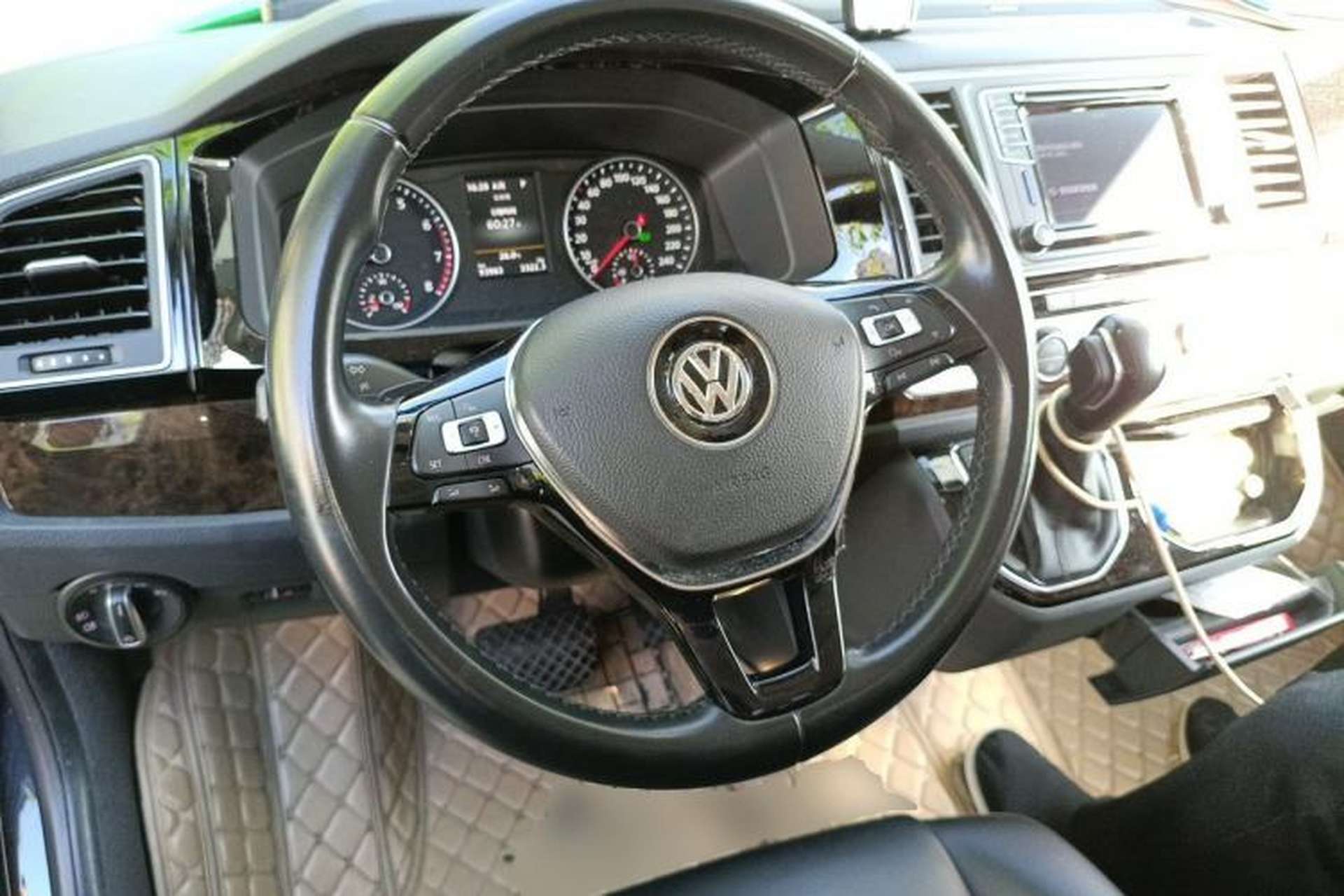 Used Volkswagen Multivan 2018 2.0 TSI 4x4 Prestige Edition 7-Seater Steering Wheel