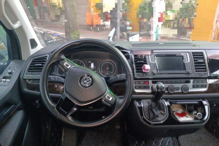 Used Volkswagen Multivan 2018 2.0 TSI 4x4 Explorer Edition 7-Seater Steering Wheel