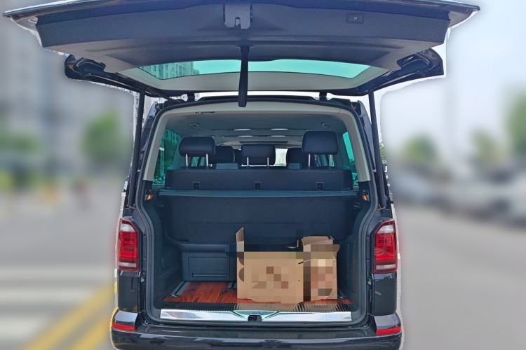 Used Volkswagen Multivan 2018 2.0 TSI 4x4 Explorer Edition 7-Seater Trunk