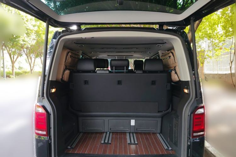 Used Volkswagen Multivan 2018 2.0 TSI 4x4 Prestige Edition 7-Seater Trunk