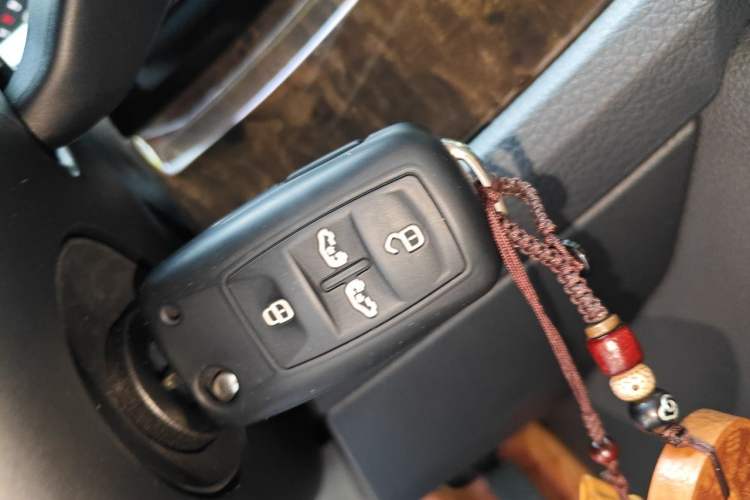 Used Volkswagen Multivan 2018 2.0 TSI 4x4 Explorer Edition 7-Seater Vehicle Key