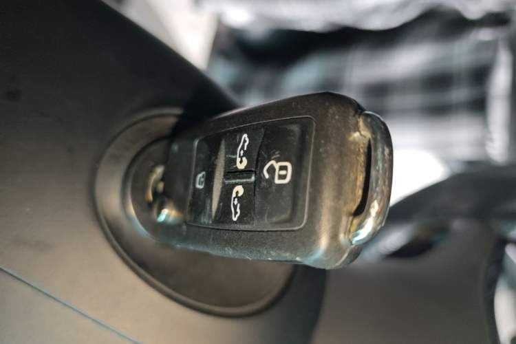 Used Volkswagen Multivan 2018 2.0 TSI Two-Wheel-Drive Luxury Edition 7 Seats Vehicle Key