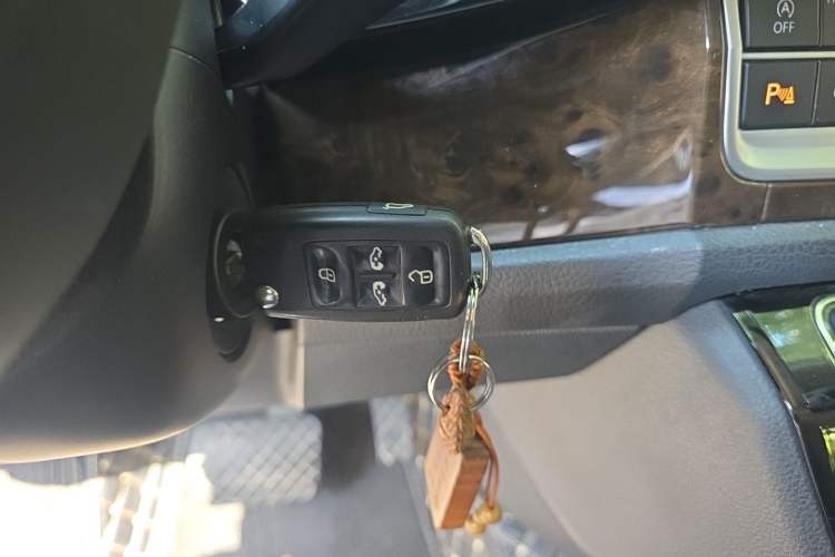 Used Volkswagen Multivan 2018 2.0 TSI 4x4 Explorer Edition 7-Seater Vehicle Key