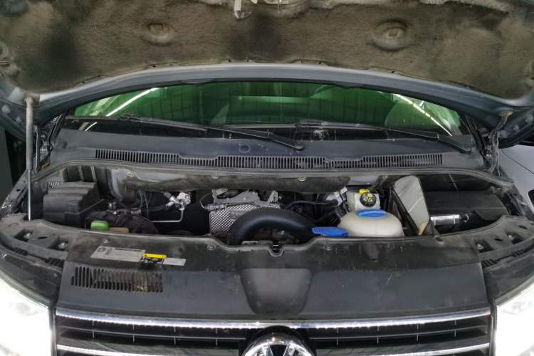 Used Volkswagen Multivan 2018 2.0 TSI Two-Wheel-Drive Luxury Edition 7 Seats Engine Bay