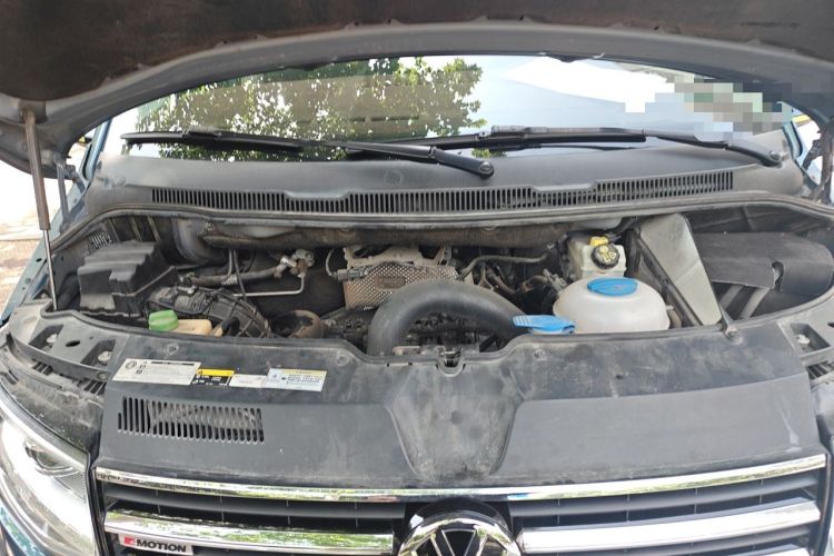 Used Volkswagen Multivan 2018 2.0 TSI Four-Wheel Drive Comfort Edition 7-Seater Engine Bay