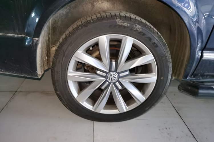 Used Volkswagen Multivan 2018 2.0 TSI Two-Wheel-Drive Luxury Edition 7 Seats Exterior 8
