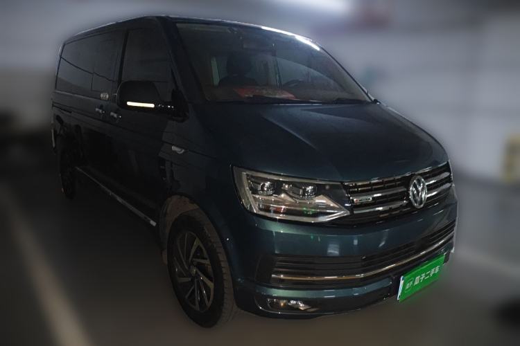 Used Volkswagen Multivan 2018 2.0 TSI Four-Wheel Drive Comfort Edition 7-Seater Front Right 45 Deg