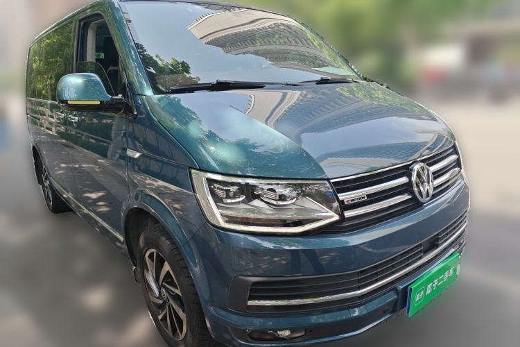 Used Volkswagen Multivan 2018 2.0 TSI Four-Wheel Drive Comfort Edition 7-Seater Front Right 45 Deg