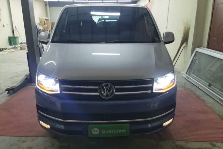 Used Volkswagen Multivan 2018 2.0 TSI Four-Wheel Drive Comfort Edition 7-Seater Front