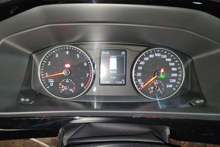 Used Volkswagen Multivan 2018 2.0 TSI 4x4 Prestige Edition 7-Seater Instrument Cluster