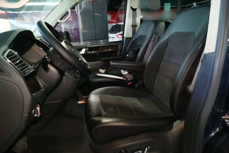 Used Volkswagen Multivan 2018 2.0 TSI Two-Wheel-Drive Luxury Edition 7 Seats Left Front Seat