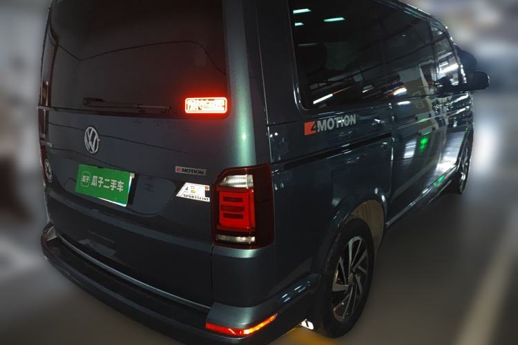 Used Volkswagen Multivan 2018 2.0 TSI Four-Wheel Drive Comfort Edition 7-Seater Rear Right 45 Deg