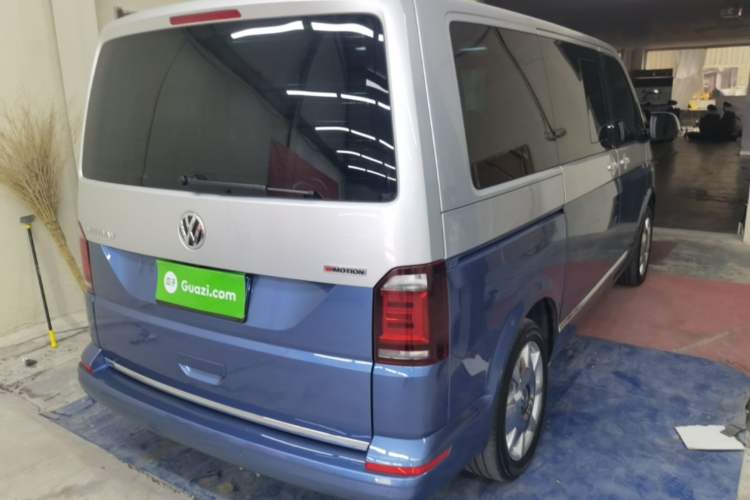Used Volkswagen Multivan 2018 2.0 TSI Four-Wheel Drive Comfort Edition 7-Seater Rear Right 45 Deg