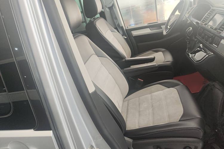 Used Volkswagen Multivan 2018 2.0 TSI Four-Wheel Drive Comfort Edition 7-Seater Right Front Seat