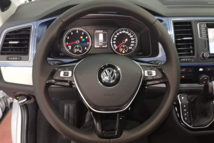 Used Volkswagen Multivan 2018 2.0 TSI Four-Wheel Drive Comfort Edition 7-Seater Steering Wheel