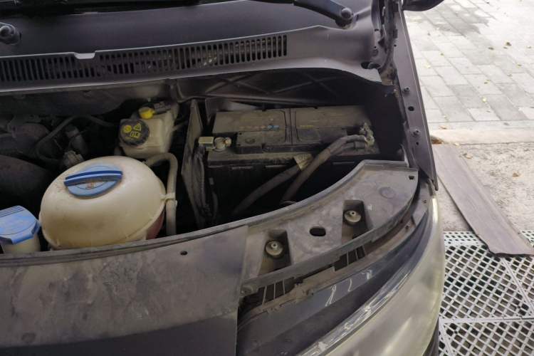 Used Volkswagen Multivan 2018 2.0 TSI 4x4 Style Edition 7 Seats Engine Bay Left