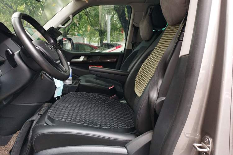 Used Volkswagen Multivan 2018 2.0 TSI Four-Wheel Drive Comfort Edition 7-Seater Left Front Seat