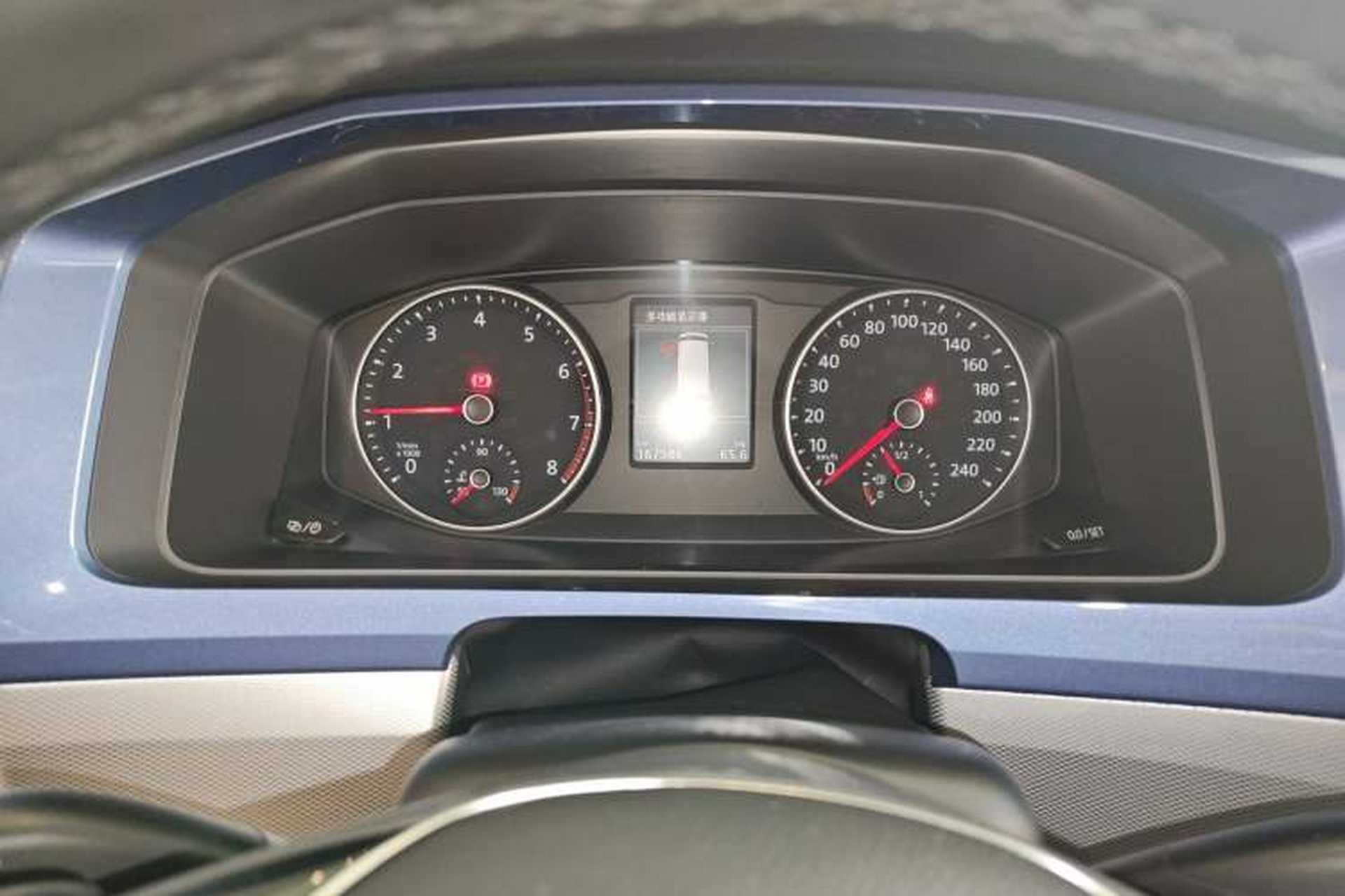 Used Volkswagen Multivan 2018 2.0 TSI Four-Wheel Drive Comfort Edition 7-Seater Instrument Cluster