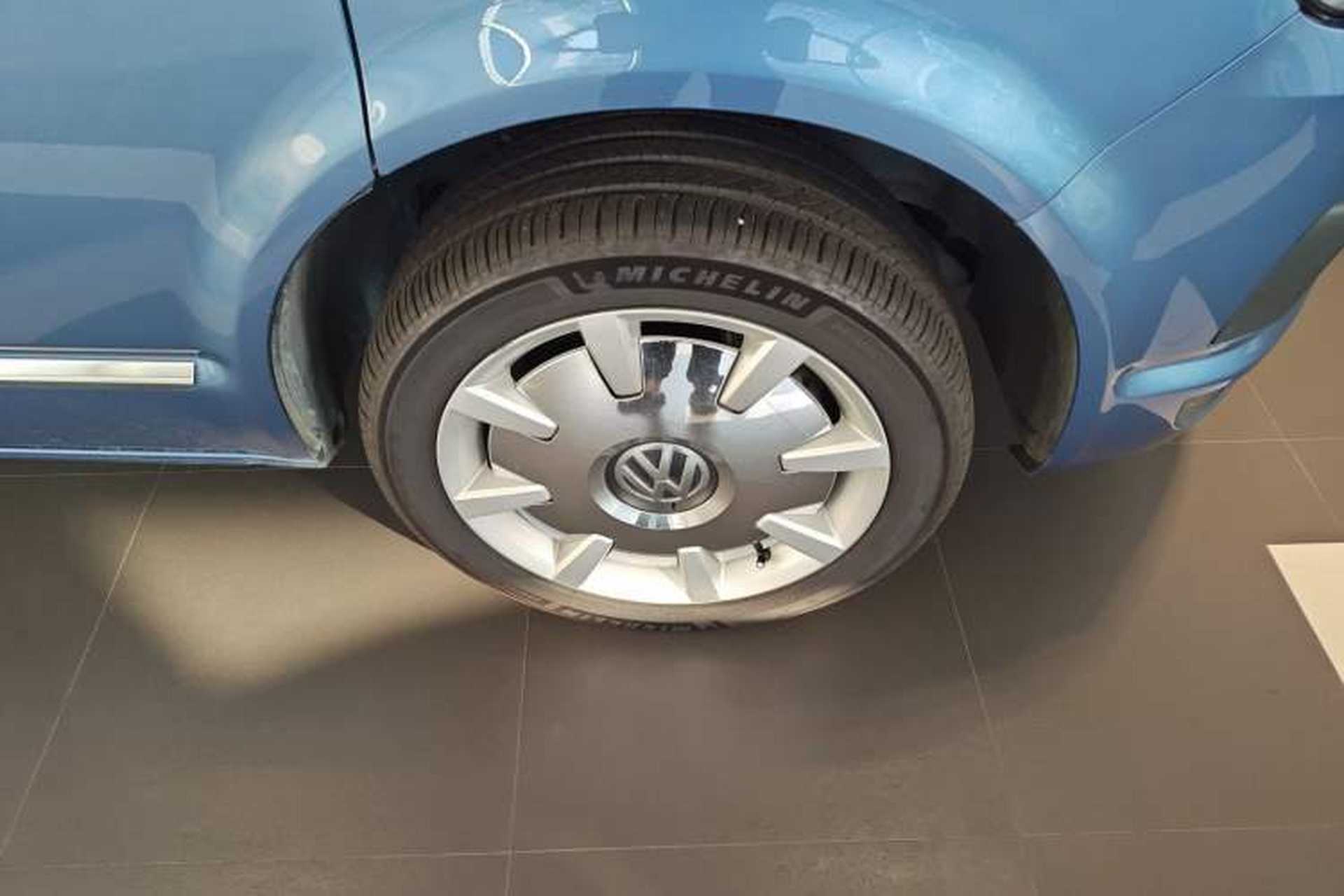 Used Volkswagen Multivan 2018 2.0 TSI Four-Wheel Drive Comfort Edition 7-Seater Right Front Wheel Hub