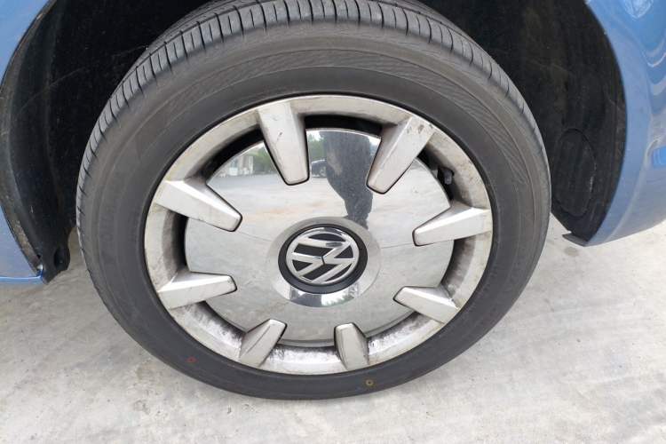 Used Volkswagen Multivan 2018 2.0 TSI Four-Wheel Drive Comfort Edition 7-Seater Right Front Wheel Hub